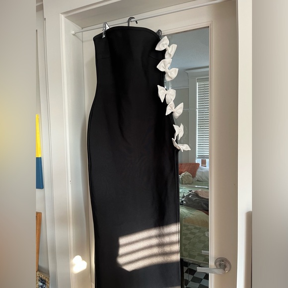 FashionovaLUXE Bow Dress - M - Picture 5 of 8